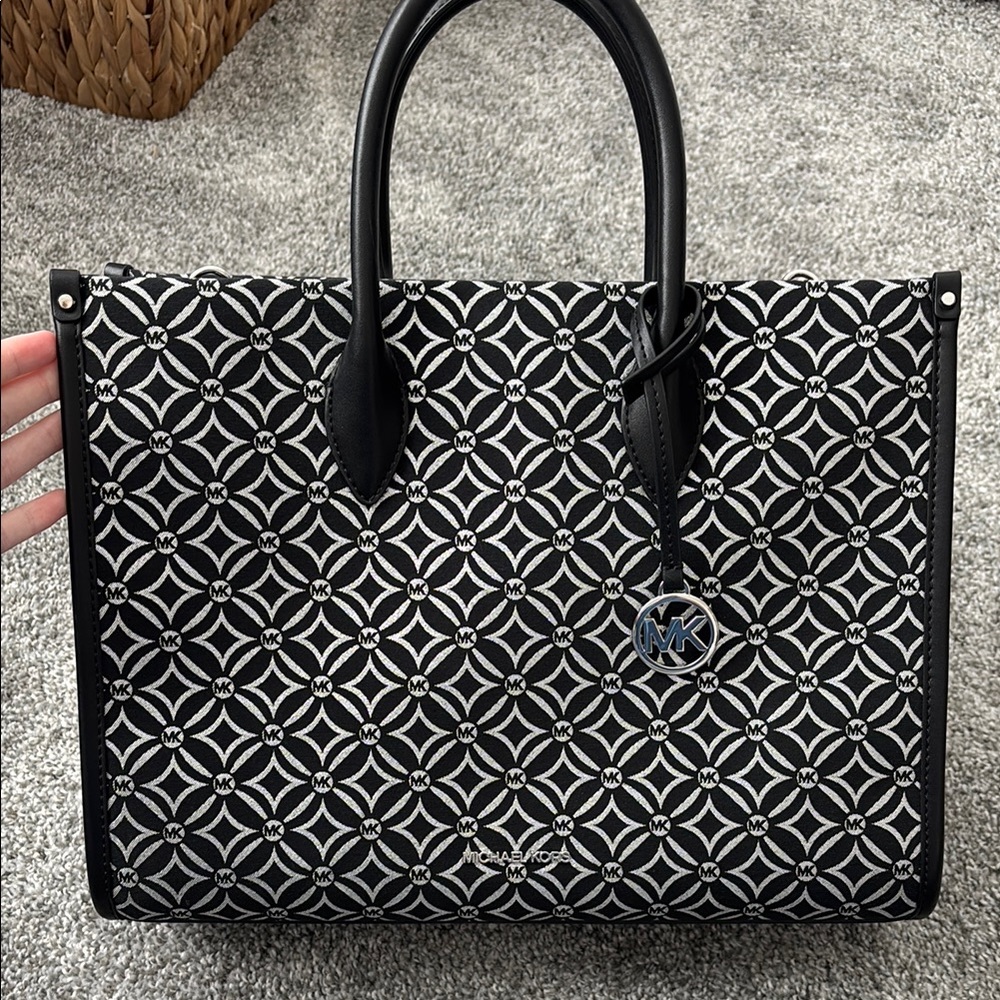Michael Kors Black & White Signature Tote Bag